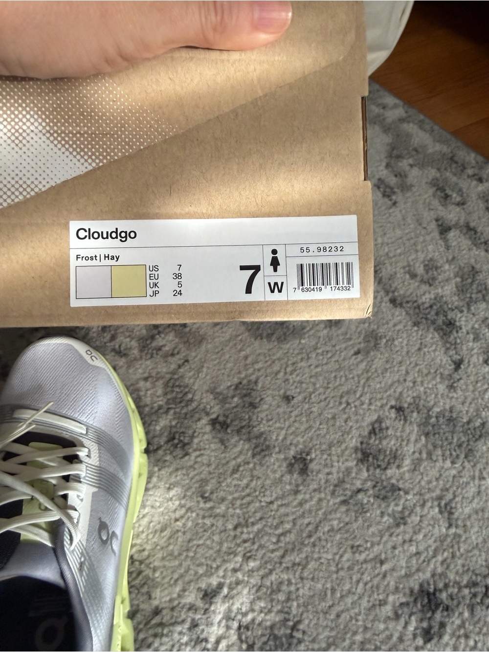 On Running Cloud Go Running Shoes in Light Gray and Lime 7 NEW - Picture 7 of 8